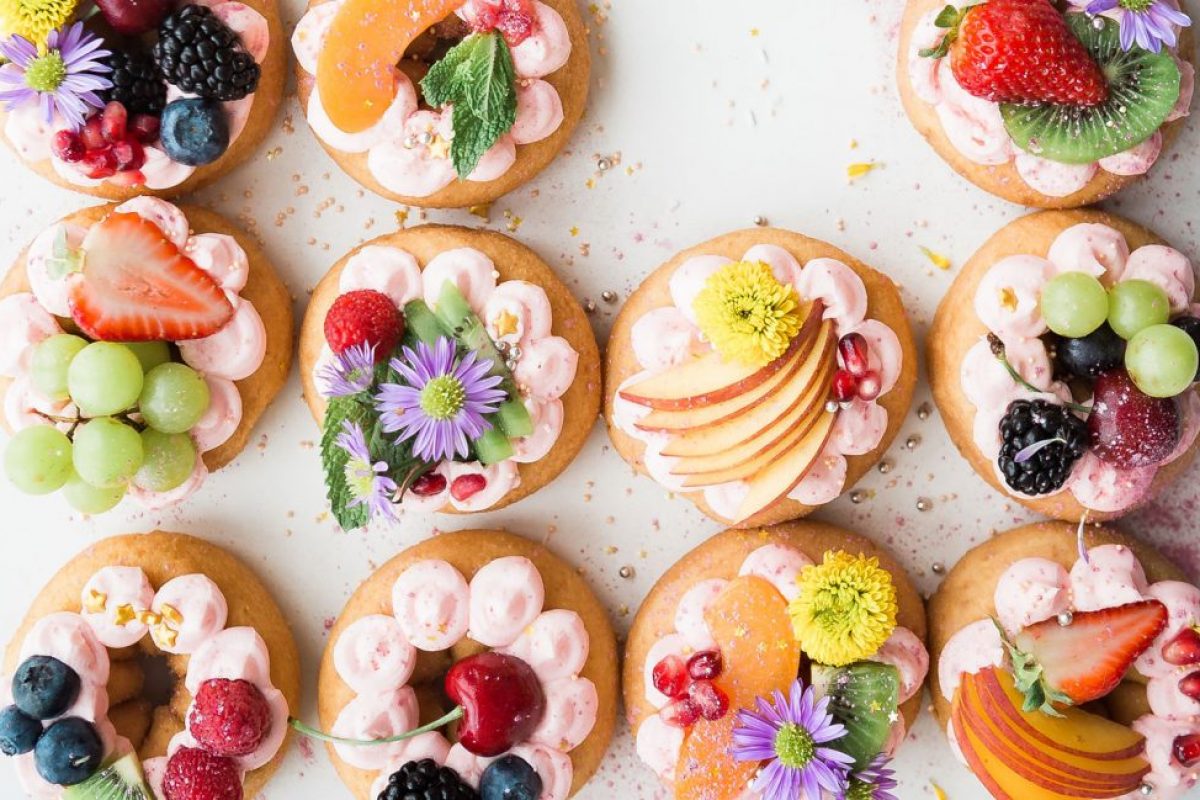 Easy Peasy Fruit Cakes