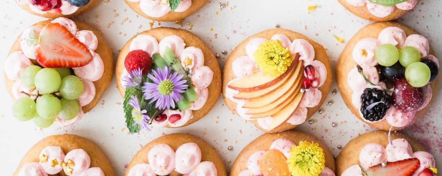 Easy Peasy Fruit Cakes